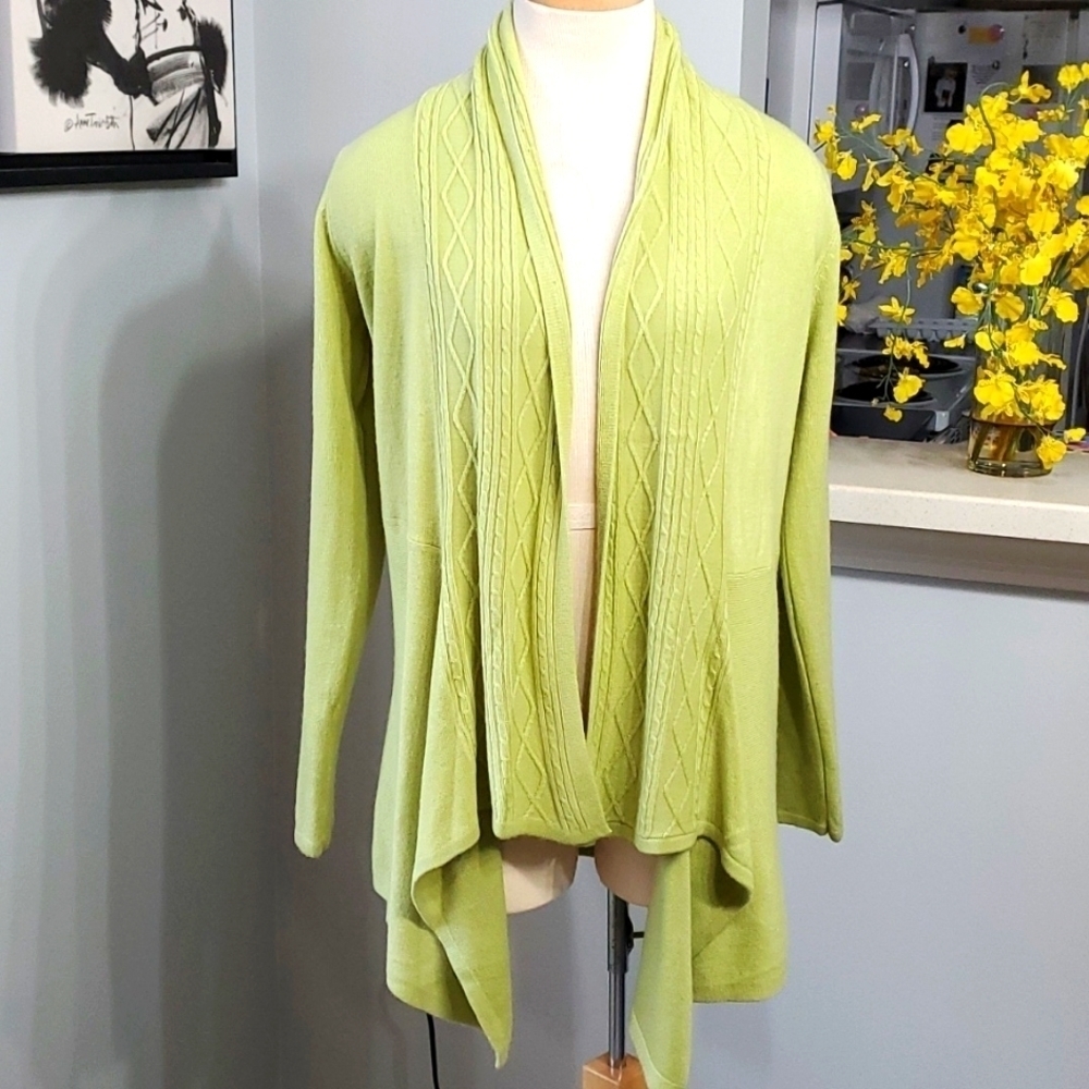 Chicos open cardigan light green sweater. Very soft. High/low